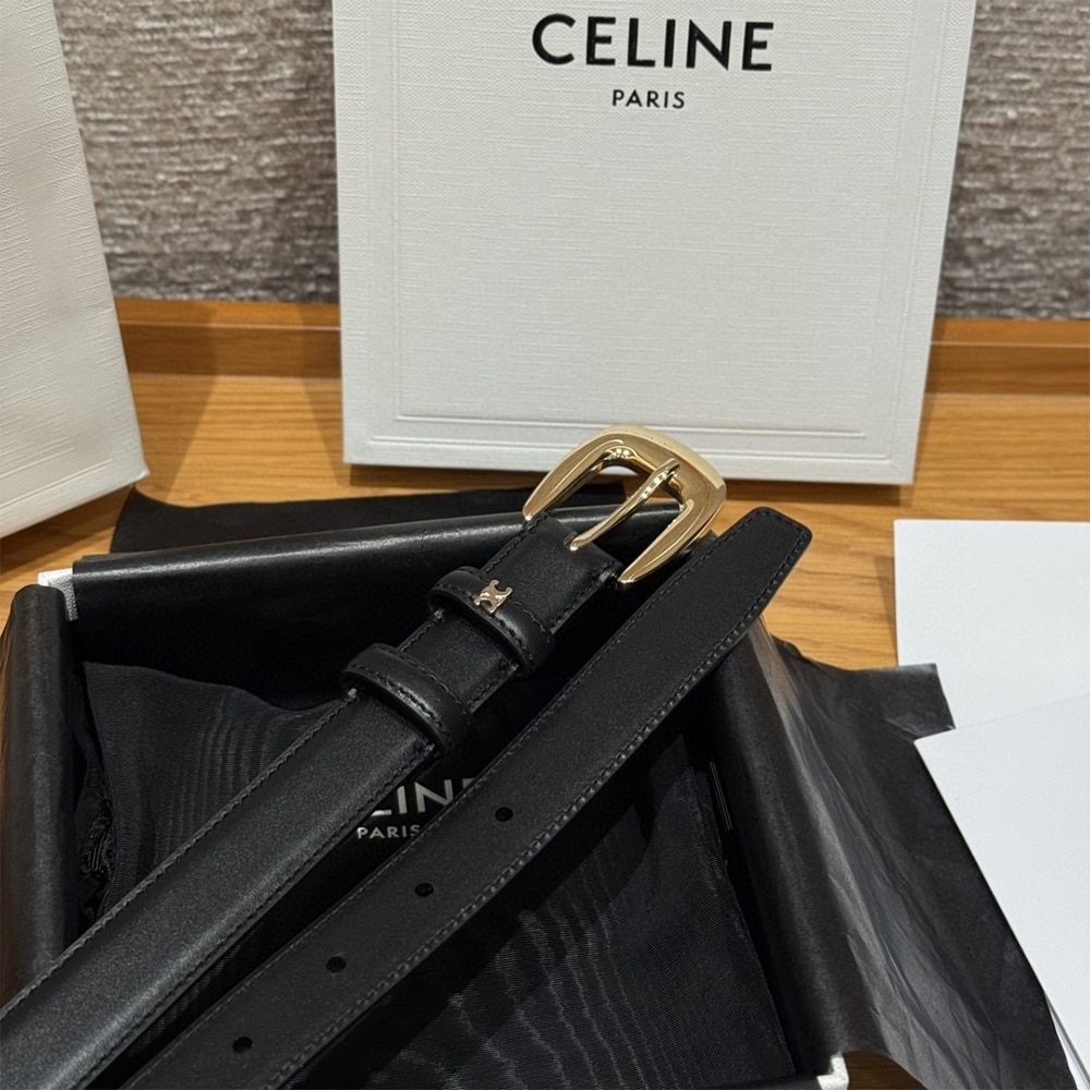 ce1i*e u1u1enne belt 25mm in taurillon leather