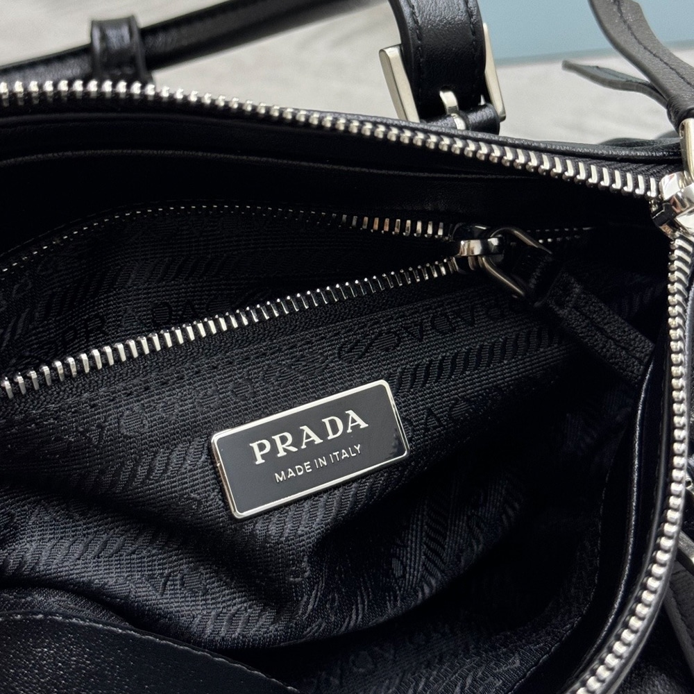 Pra*a Bonnie small leather bag(HIGH-END GRADE)