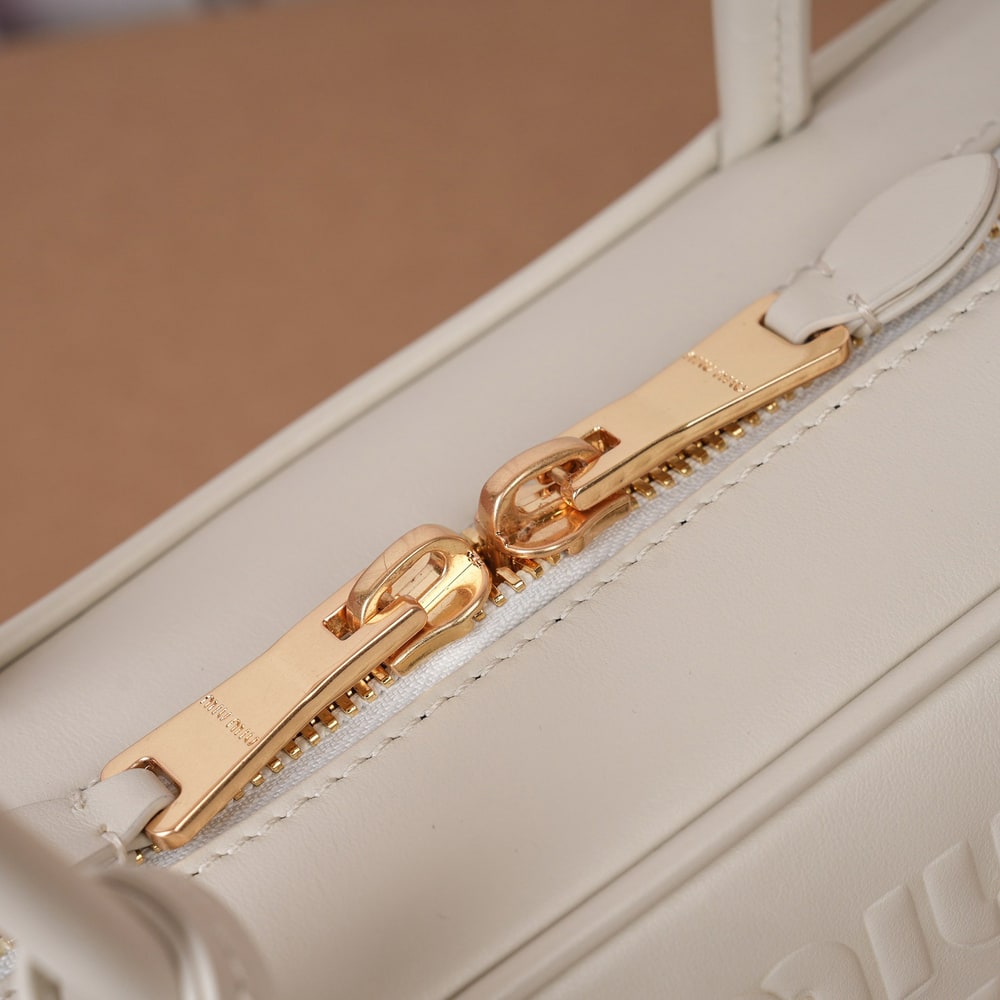 M1um1u Small Beau leather top-handle bag(HIGH-END GRADE)