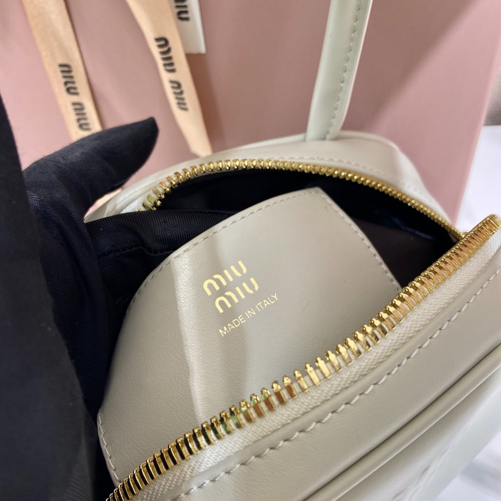 M1um1u Small Beau leather top-handle bag(HIGH-END GRADE)