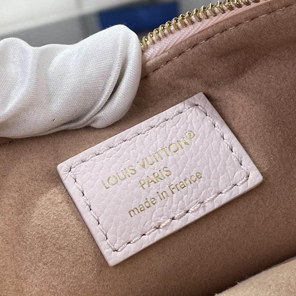 LV Pochette Liv(HIGH-END GRADE)