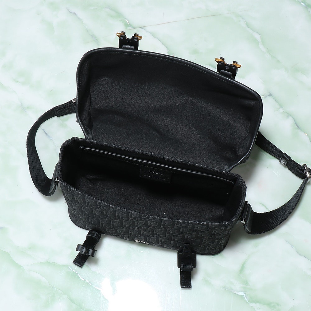D10r Hit the Road Messenger Bag with Flap(HIGH-END GRADE)