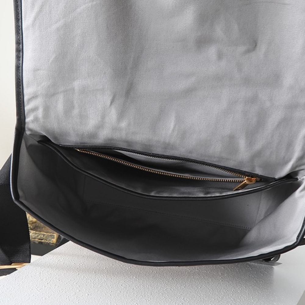Small D10r Jett Messenger Bag with Flap(HIGH-END GRADE)