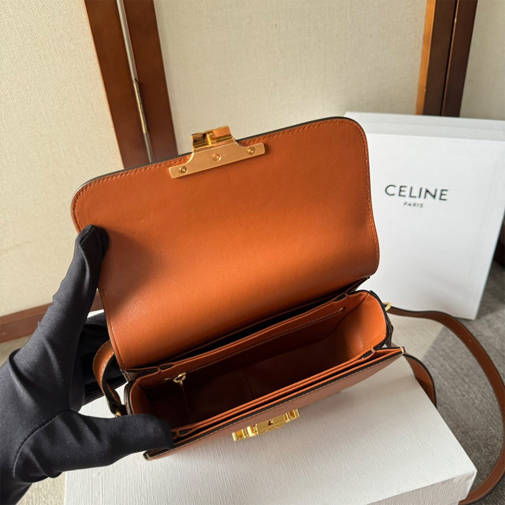 Ce1i*e TEEN TRIOMPHE BAG IN shiny calfskin(HIGH-END GRADE)