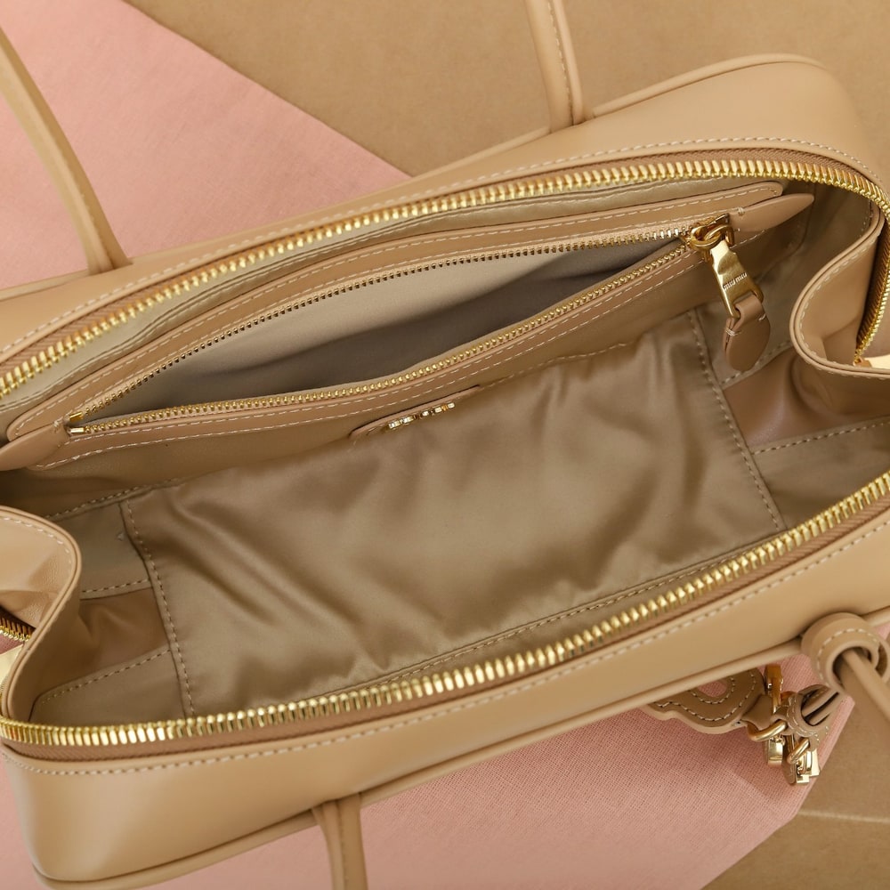 M1um1u Small Beau leather top-handle bag(HIGH-END GRADE)