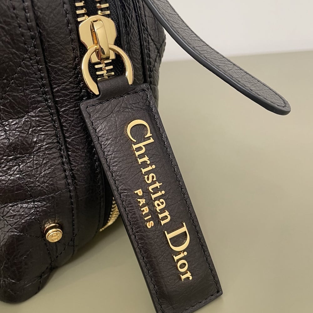 D10r Medium D-Journey Bag in Crinkled Calfskin(TAX-FREE GRADE)
