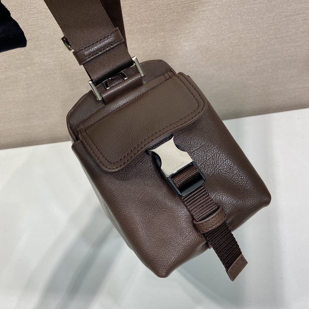 Pra*a Explore leather bag(HIGH-END GRADE)
