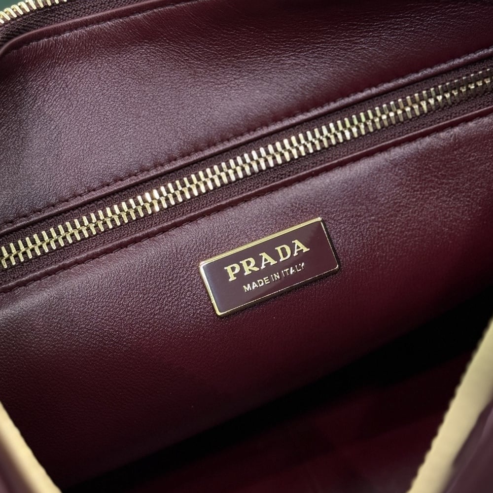 Pra*a Aimee large leather shoulder bag(HIGH-END GRADE)