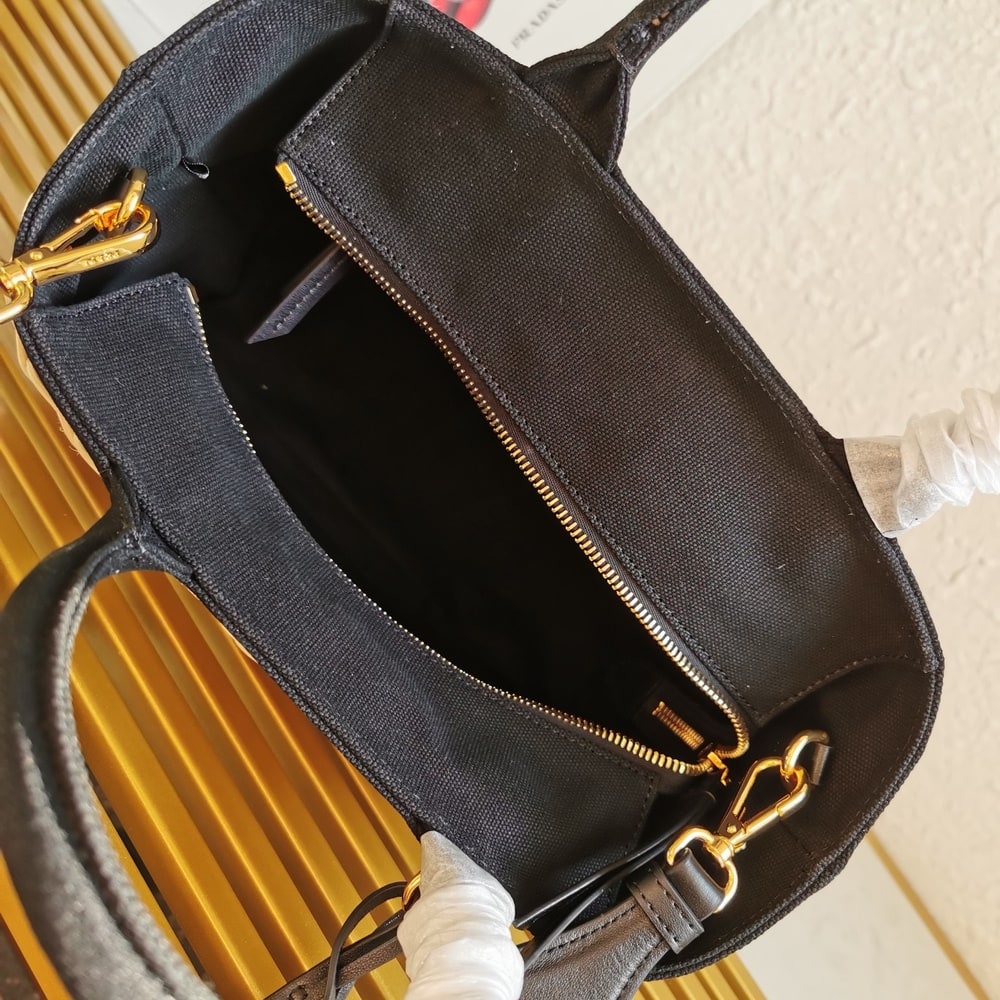 Pra*a wicker and canvas tote bag(HIGH-END GRADE)
