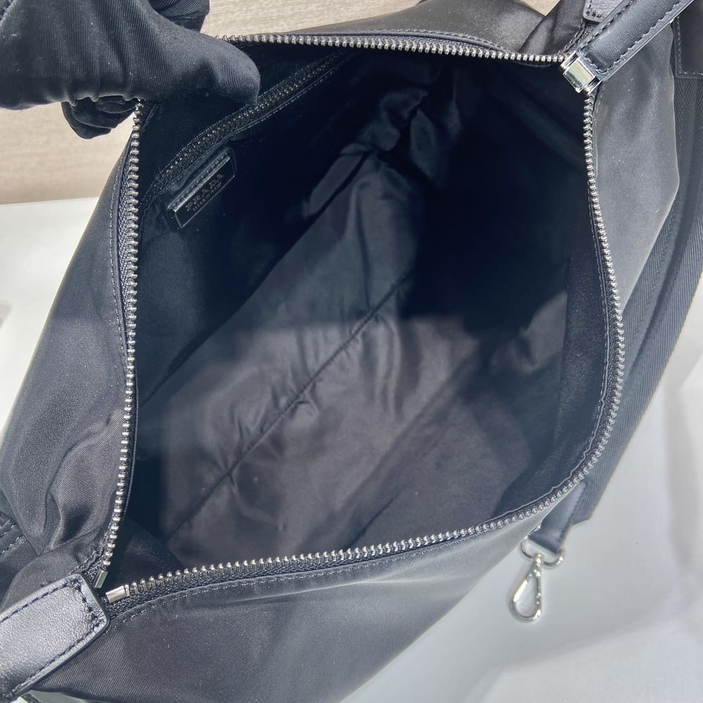 Pra*a Explore Re-Nylon and leather bag(HIGH-END GRADE)
