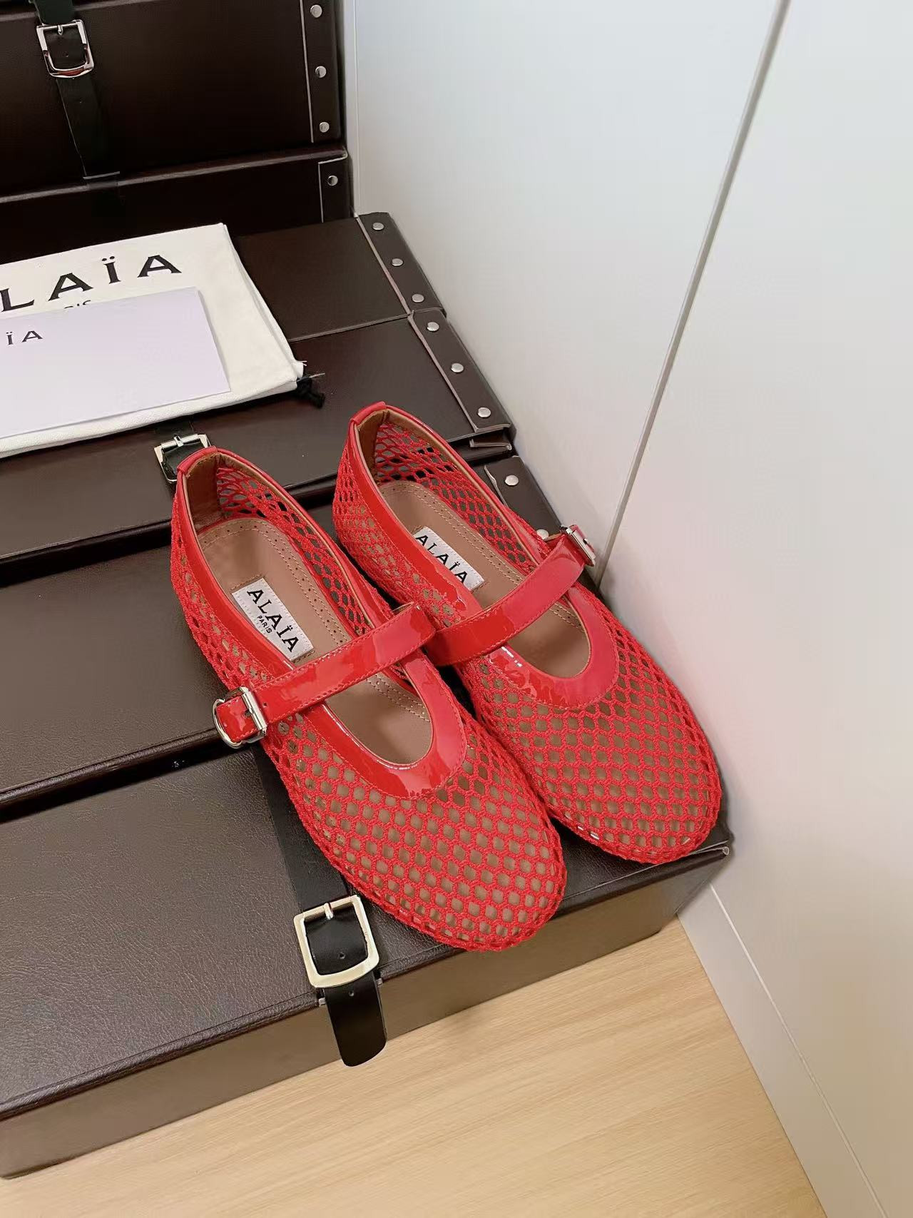 UA A1a1a BALLET FLATS IN FISHNET