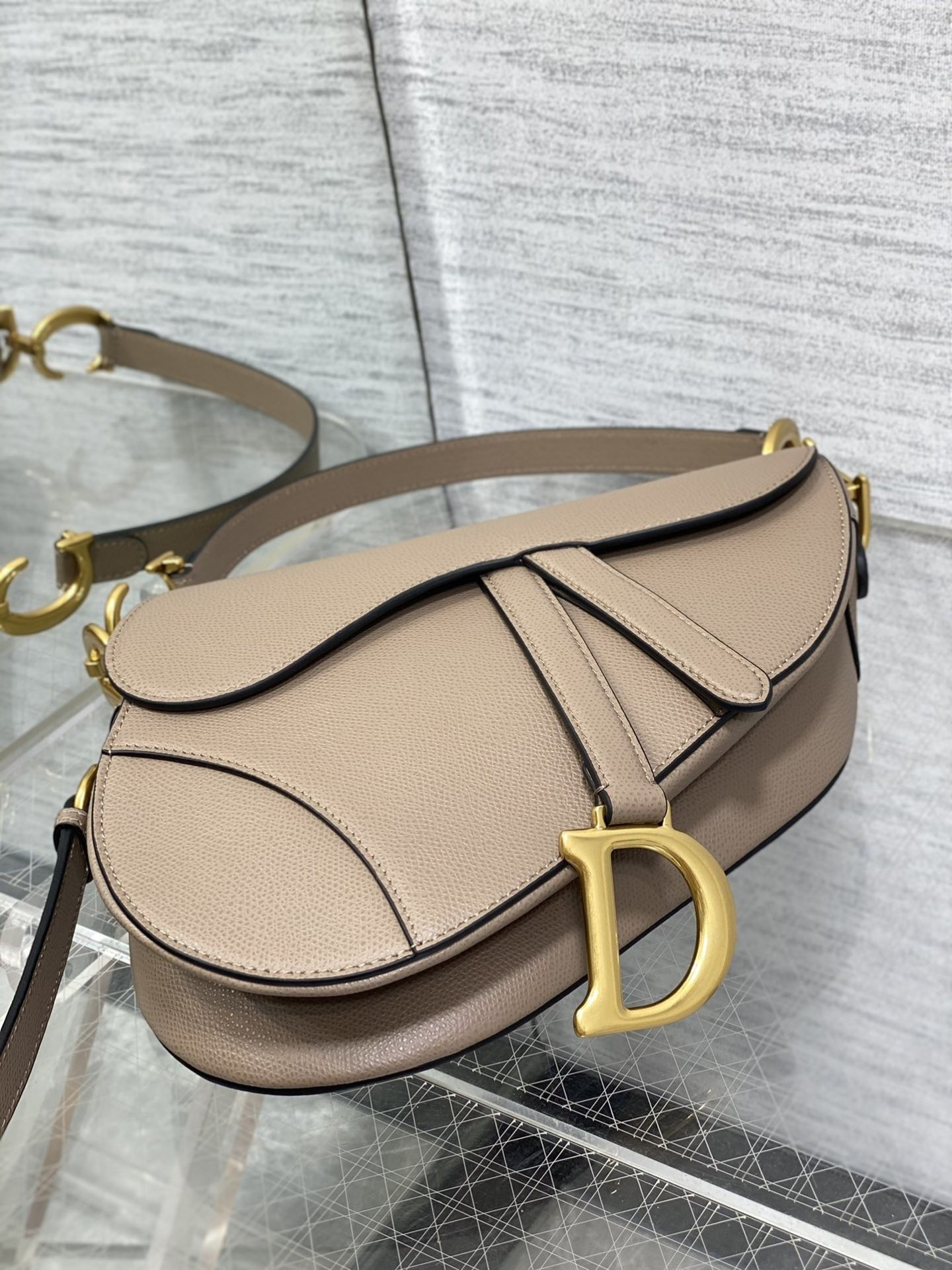 D10r Saddle Bag 24x6x18cm