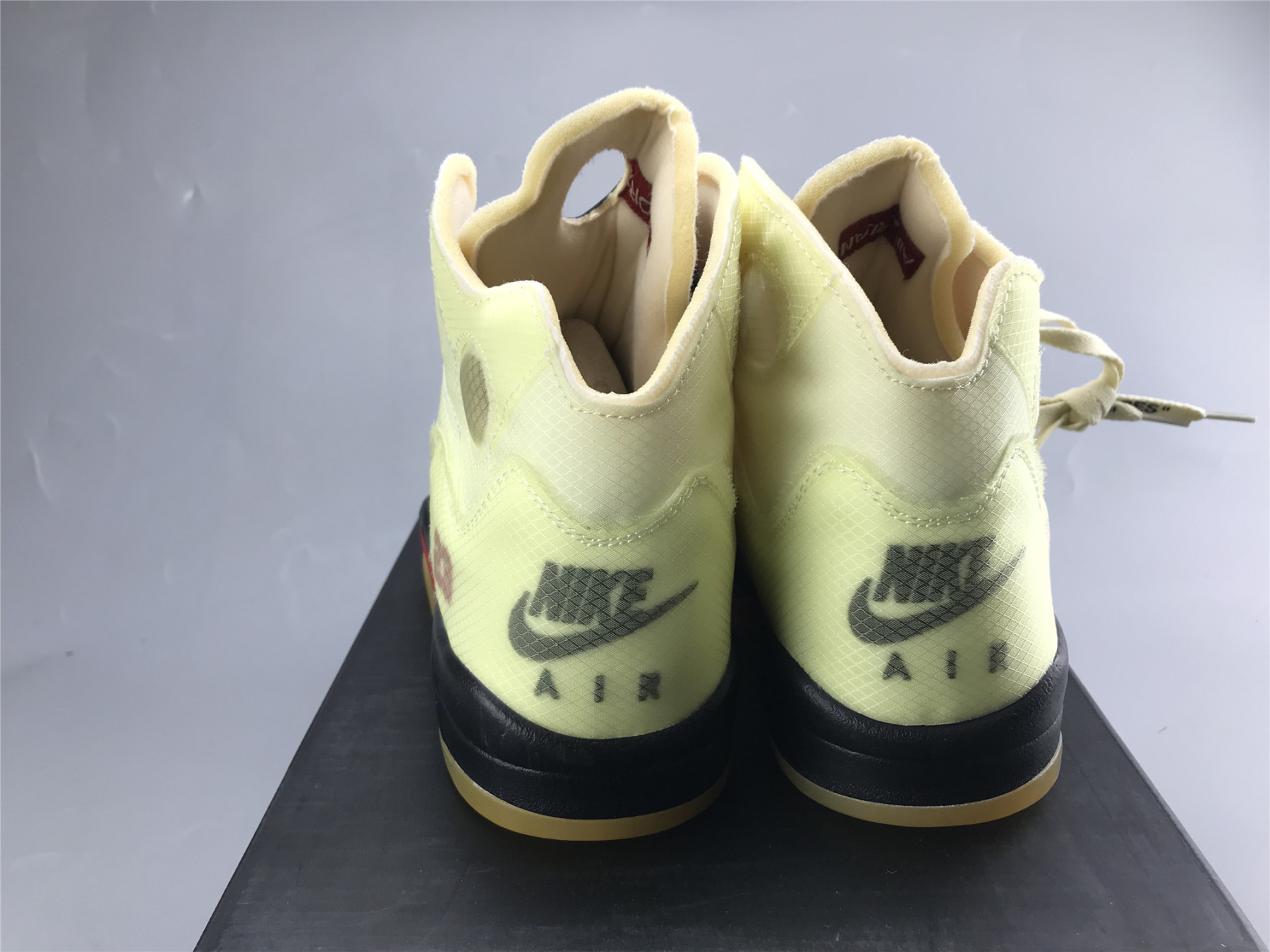 UA OFF-WHITE X AIR JORDAN 5 SP SAIL