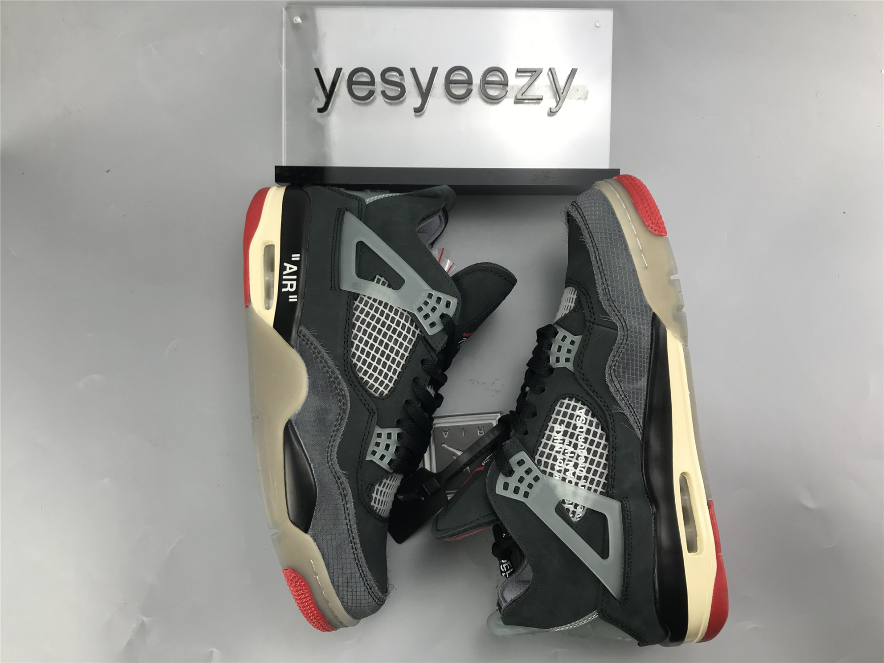 UA OFF-WHITE AIR JORDAN 4 BRED
