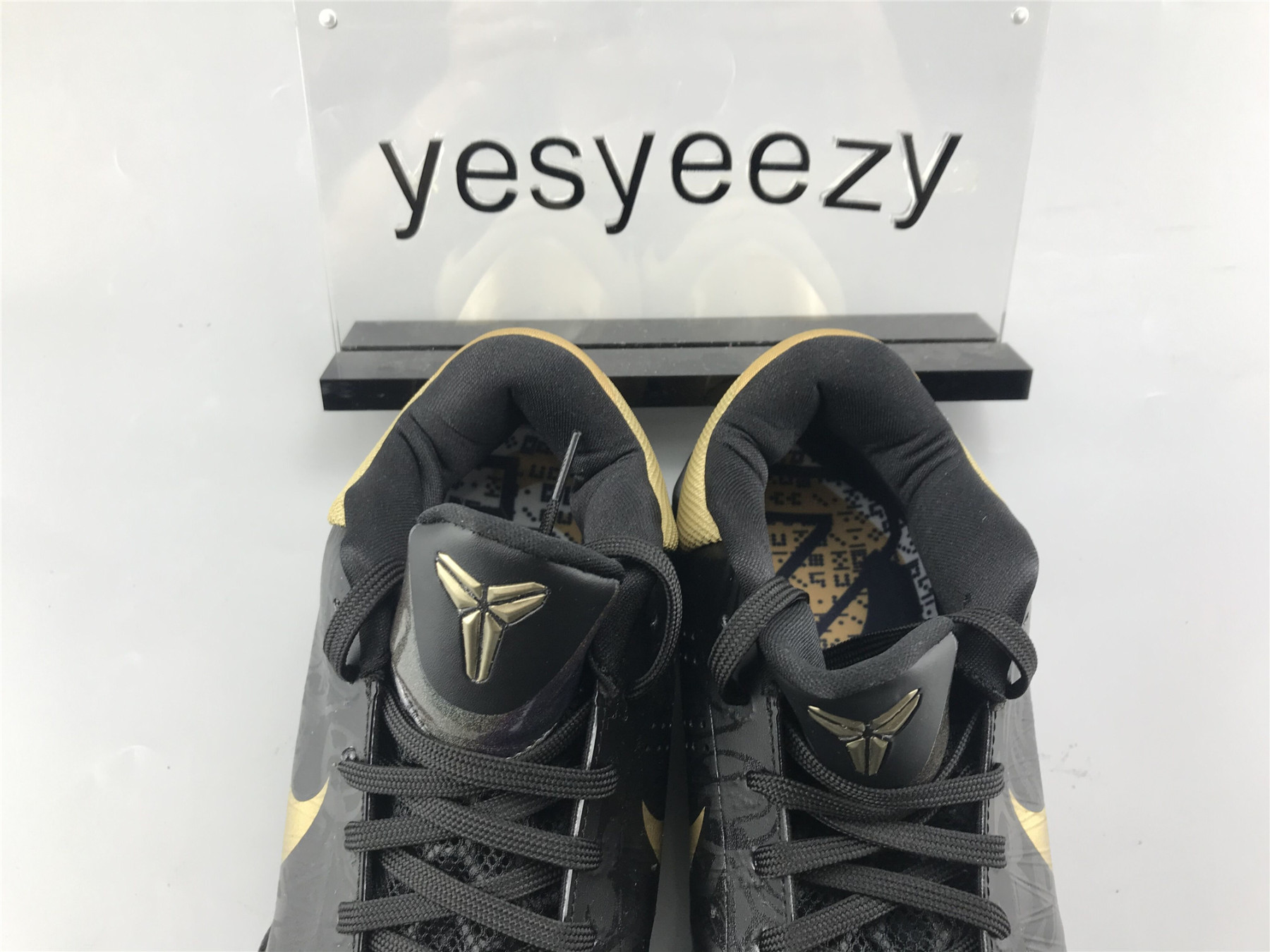 UA NIKE ZOOM KOBE 5 