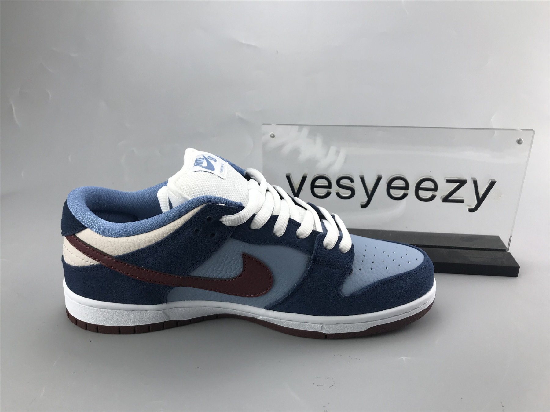 ua nike dunk low preM1vm sb