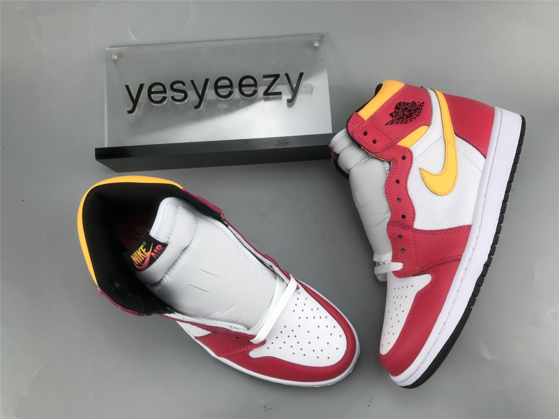 UA AIR JORDAN 1 RETRO HIGH OG 