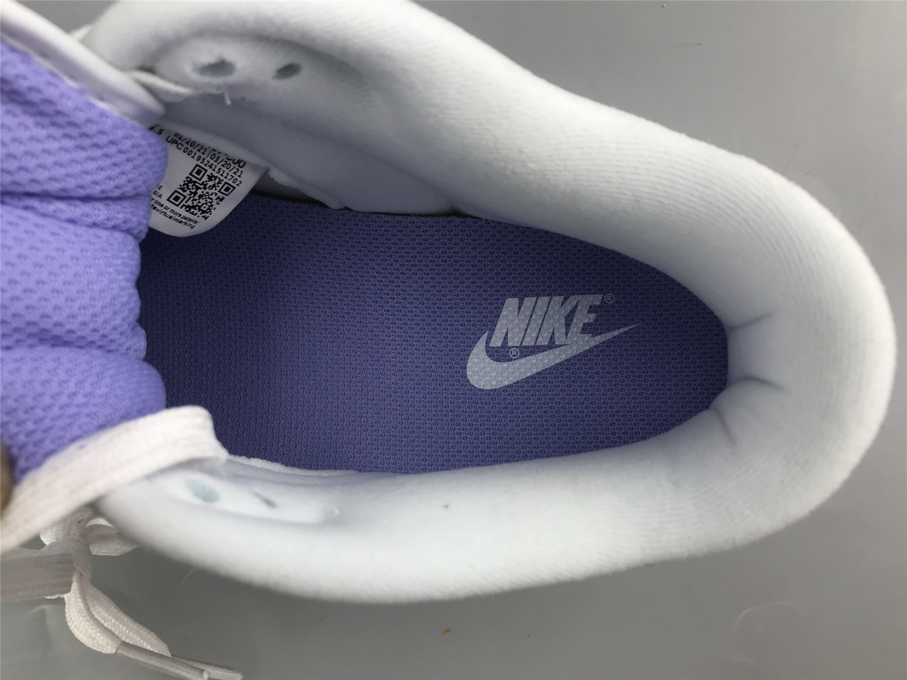 UA NIKE WMNS DUNK LOW OG