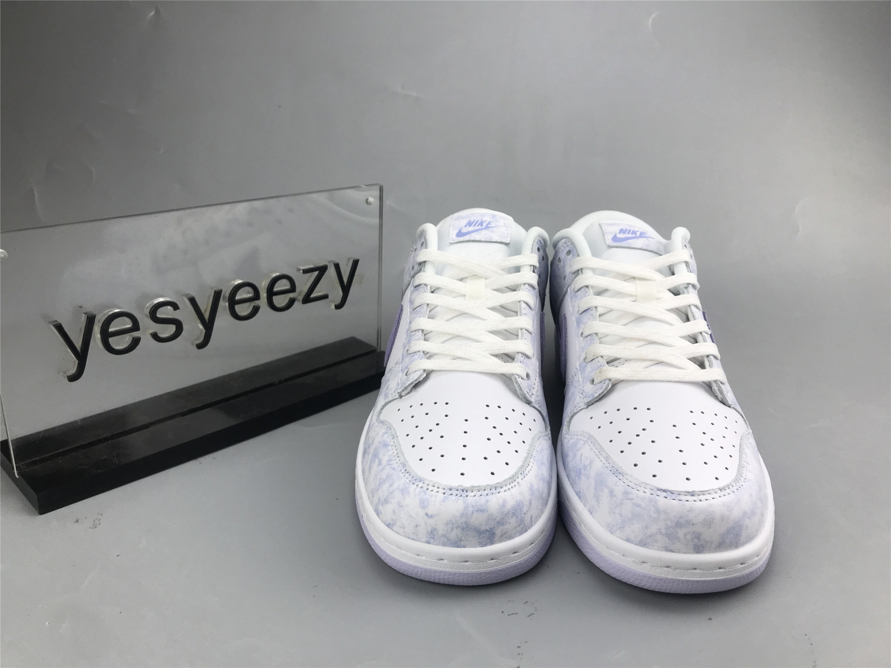 UA NIKE WMNS DUNK LOW OG