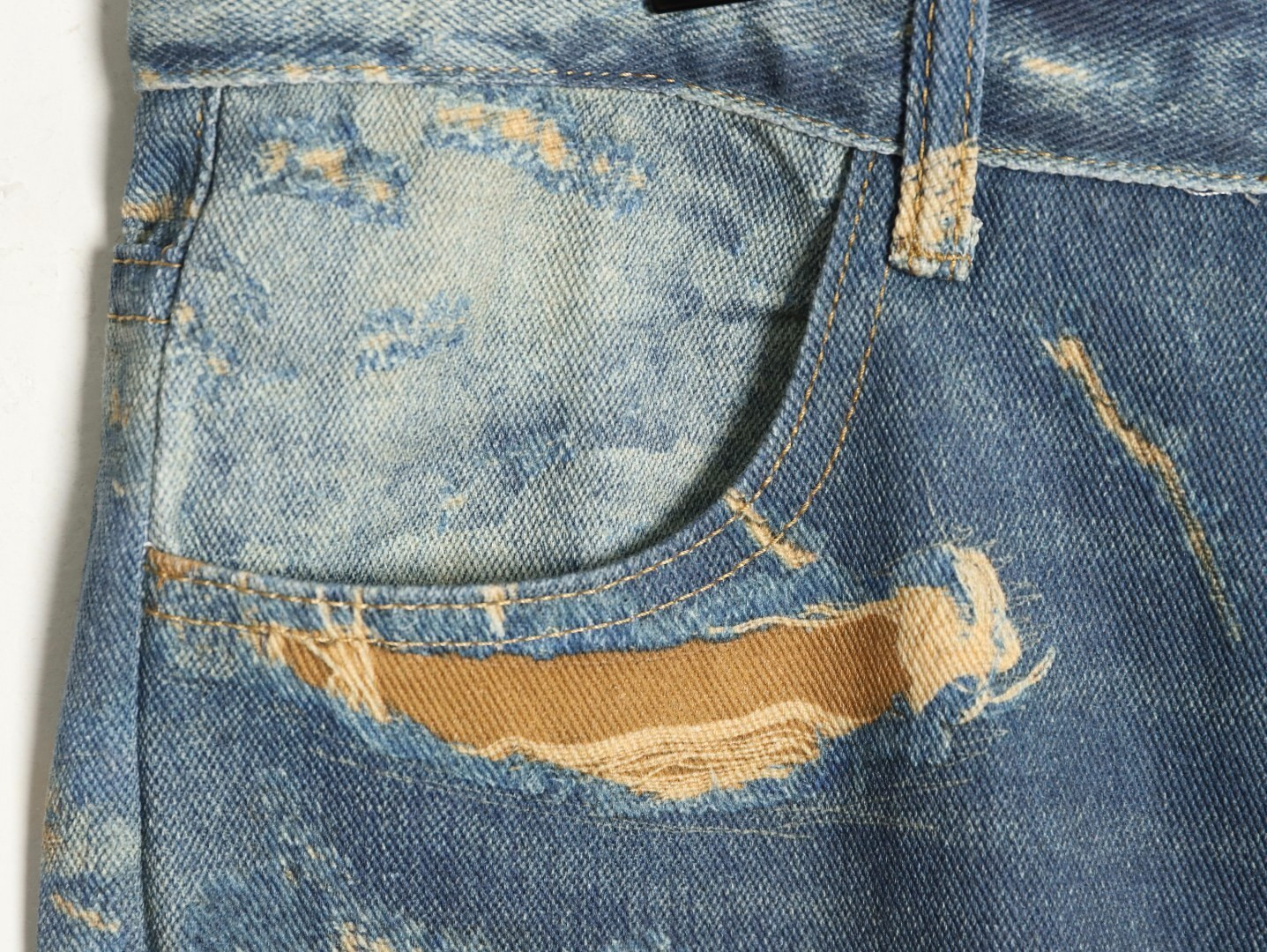 G1uenchy jeans