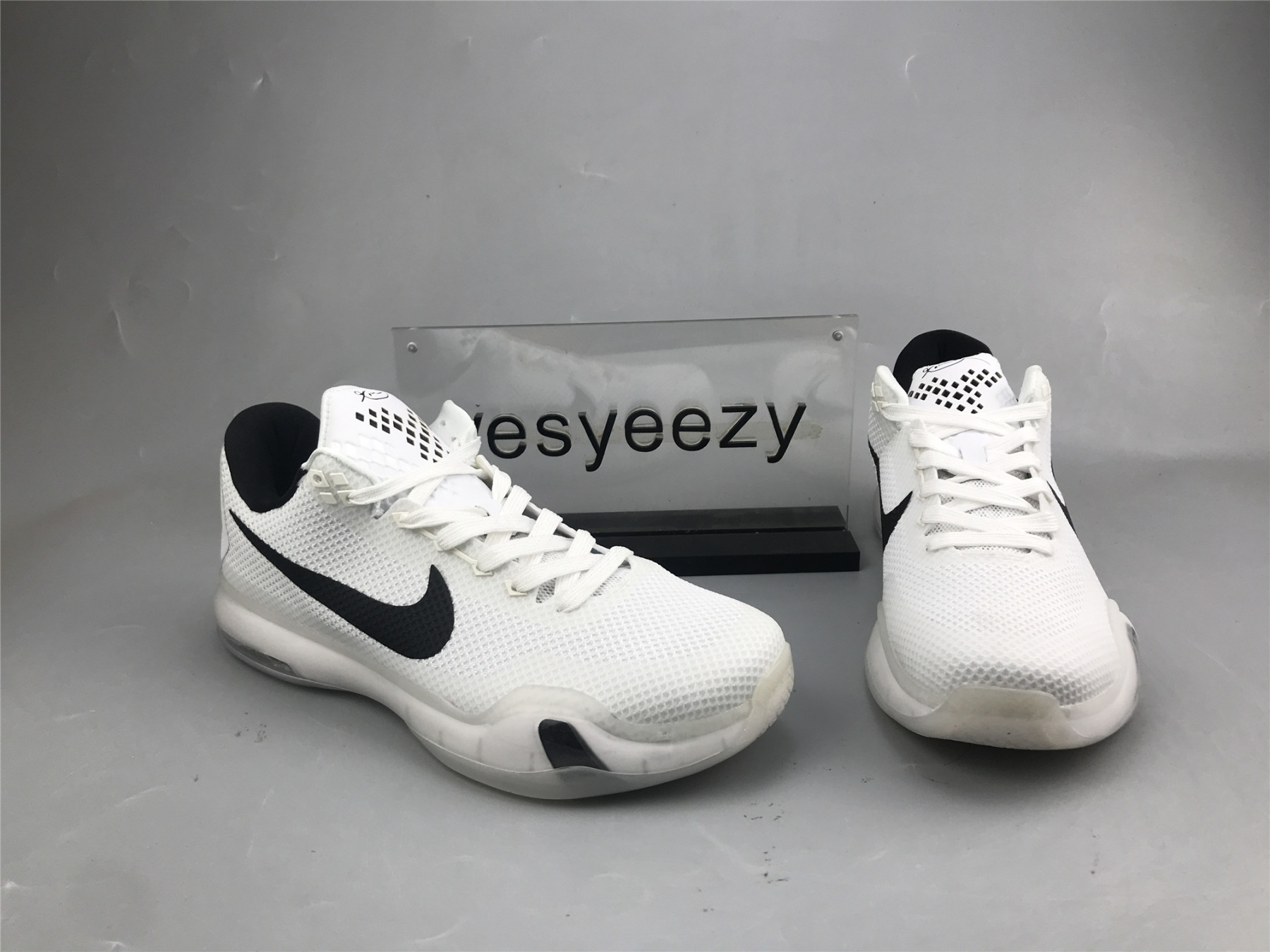 UA NIKE KOBE 10