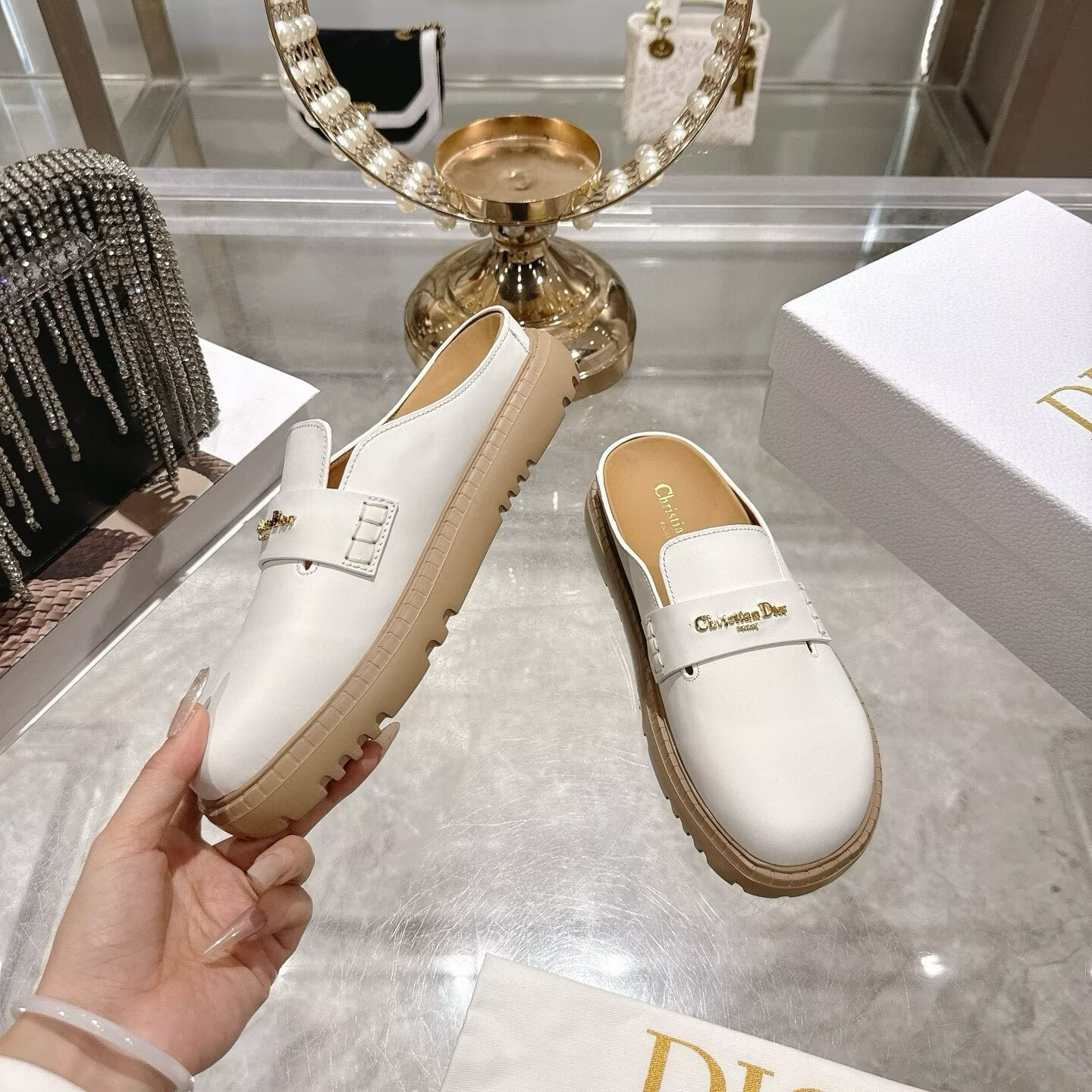 UA D10r Mule