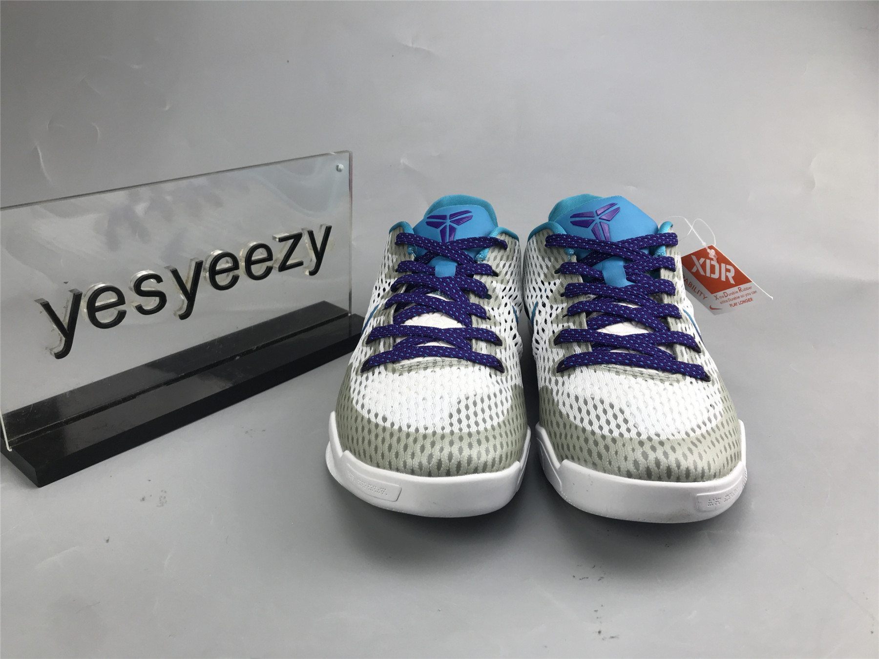 UA NIKE KOBE 11 EP