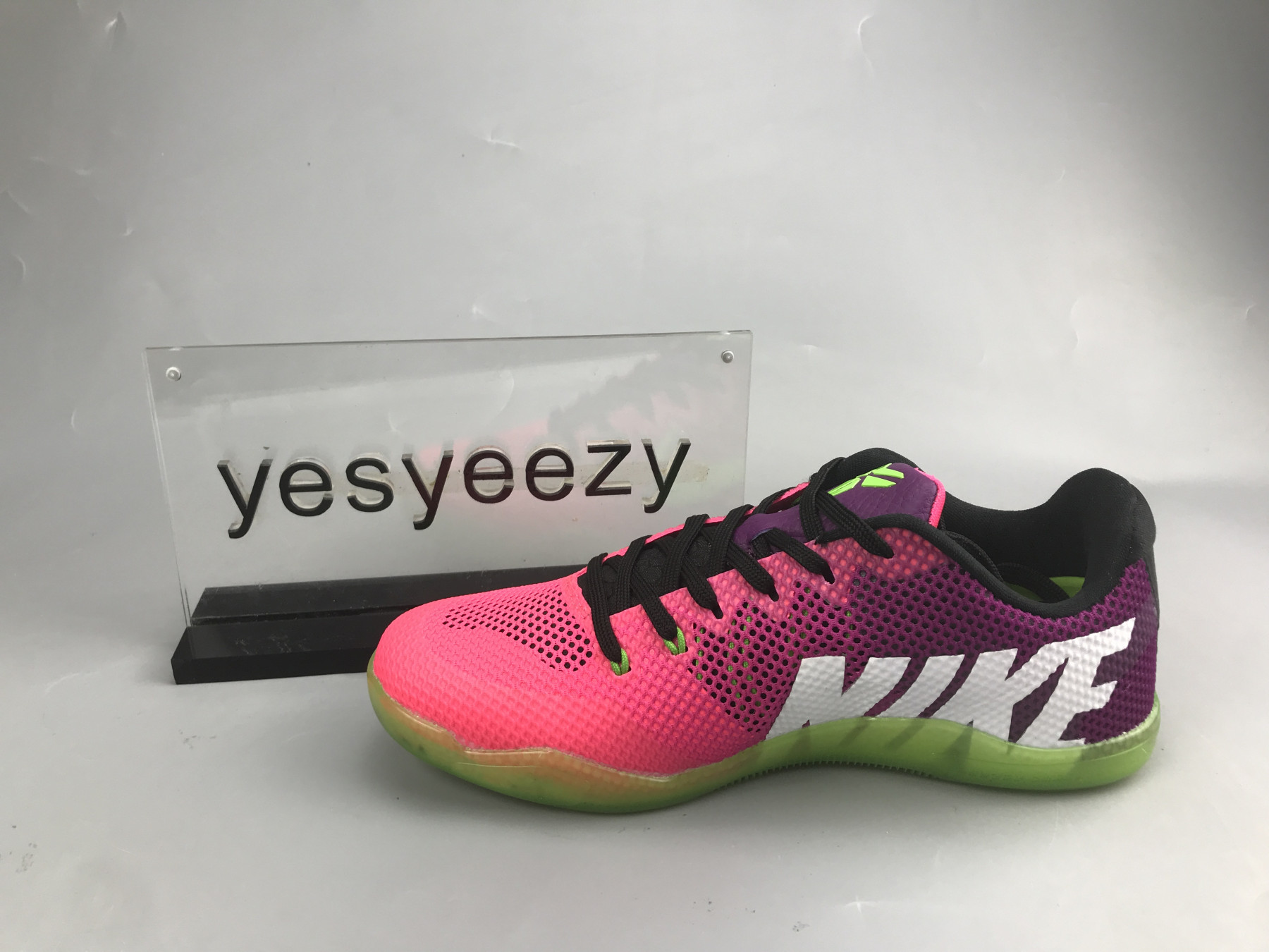UA NIKE KOBE 11 EP 