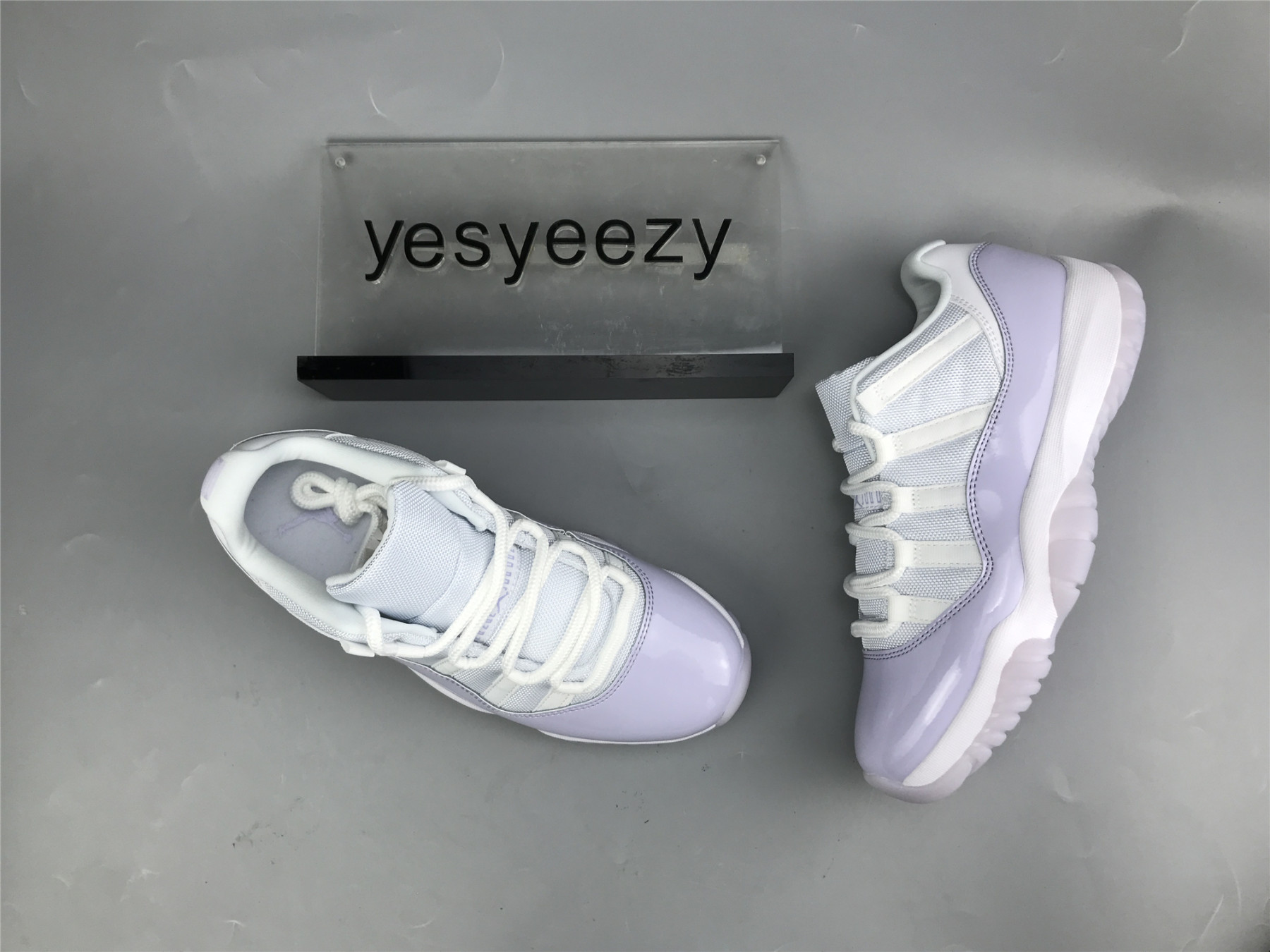 UA AIR JORDAN 11 LOW "PURE VIOLET"
