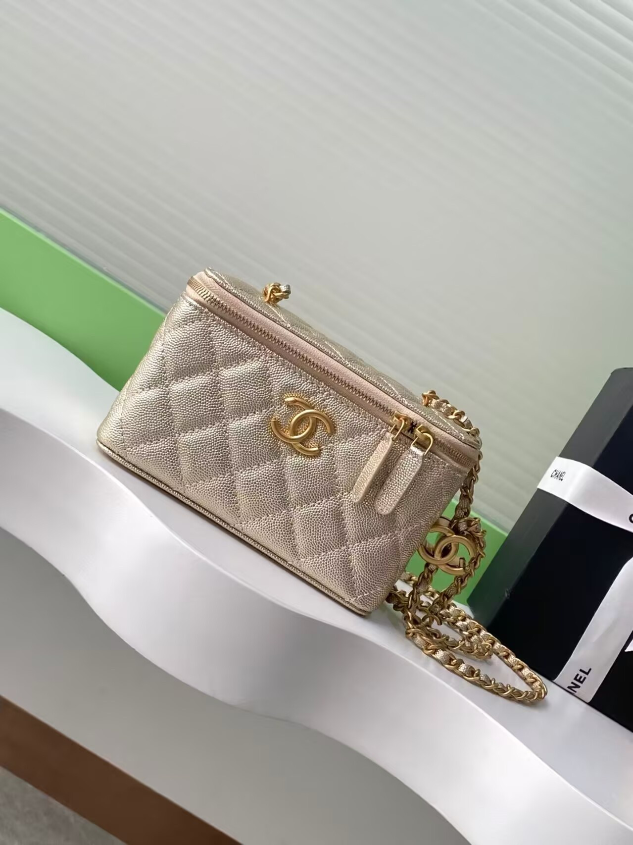 Ch**el Vanity With Chain 9.5x17x8cm