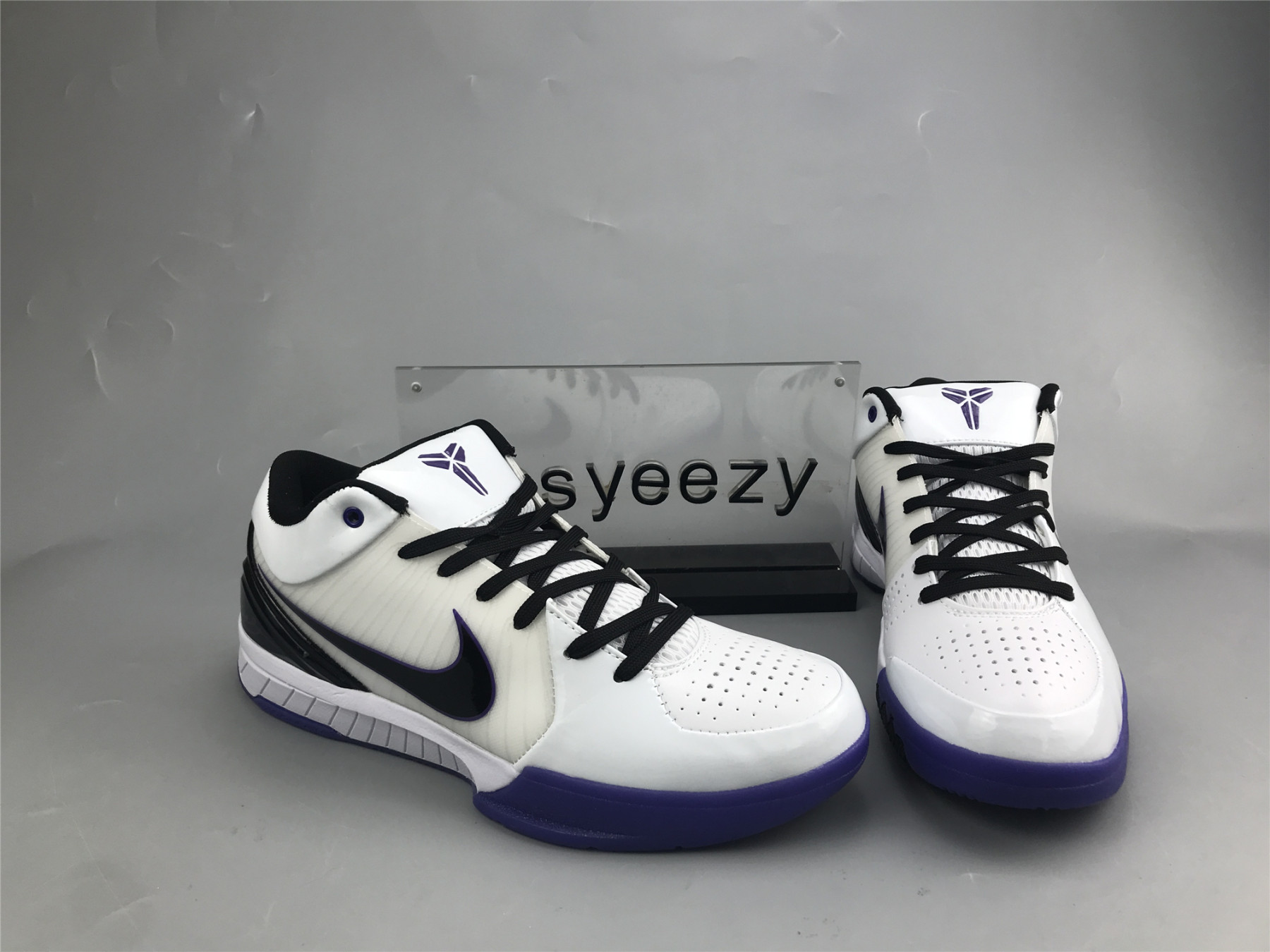 UA NIKE ZOOM KOBE 4 