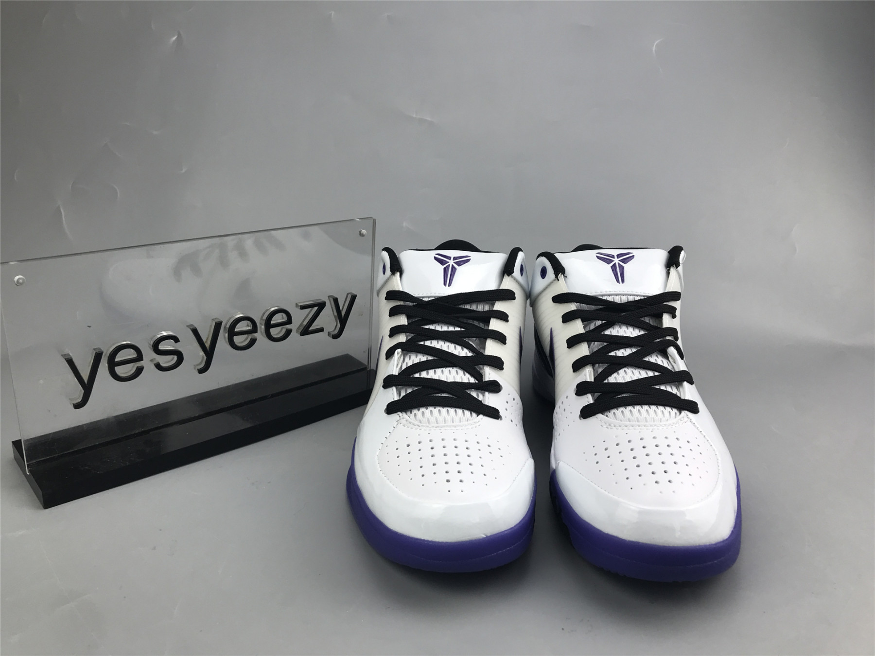 UA NIKE ZOOM KOBE 4 