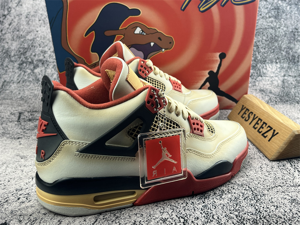 UA WMNS AIR JORDAN 4 RETRO 2014