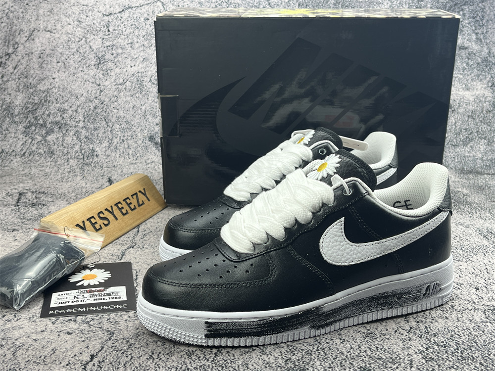UA Nike Air Force 1 Low