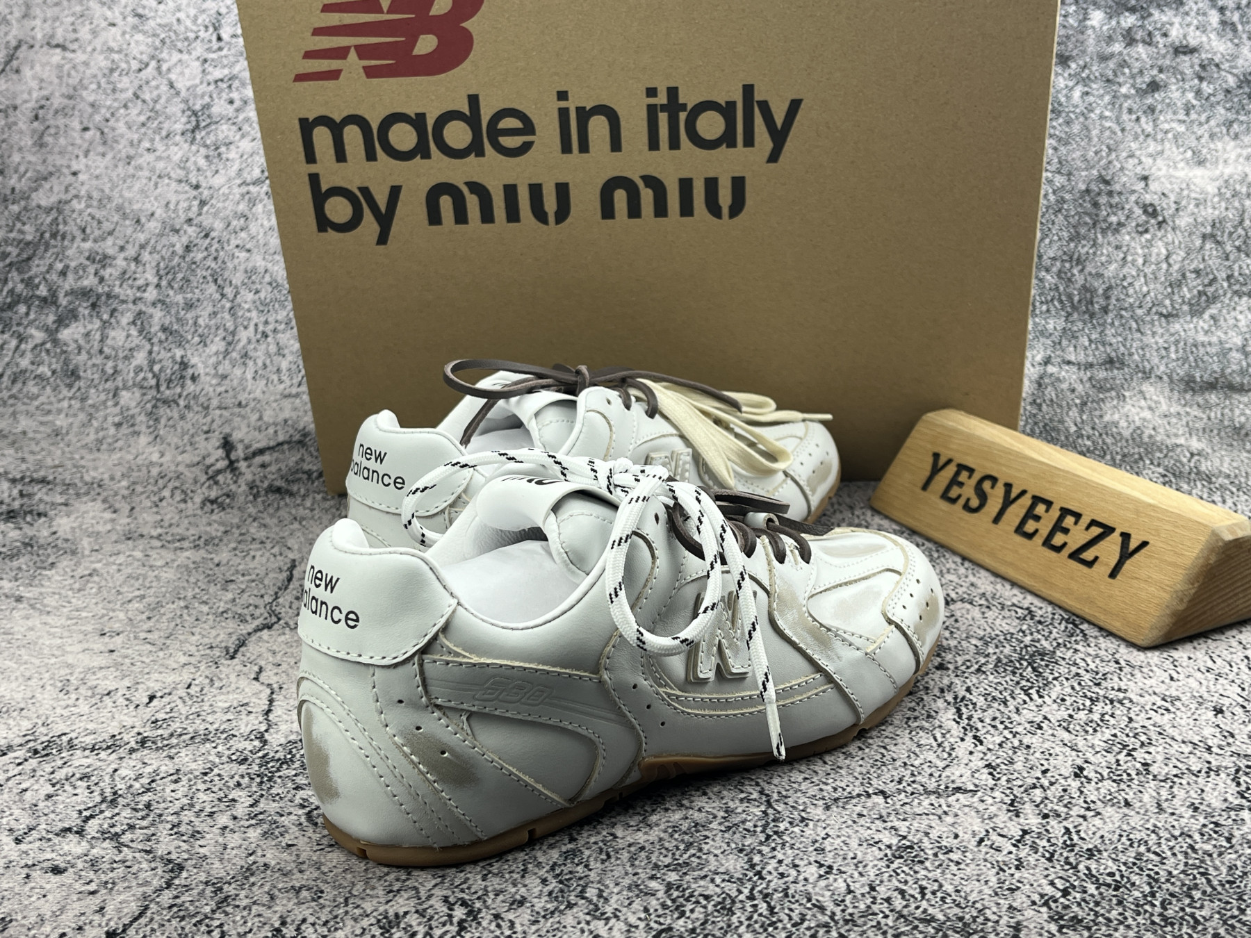 ua m1v m1v x new Ba1an*e 530 sl leather sneakers