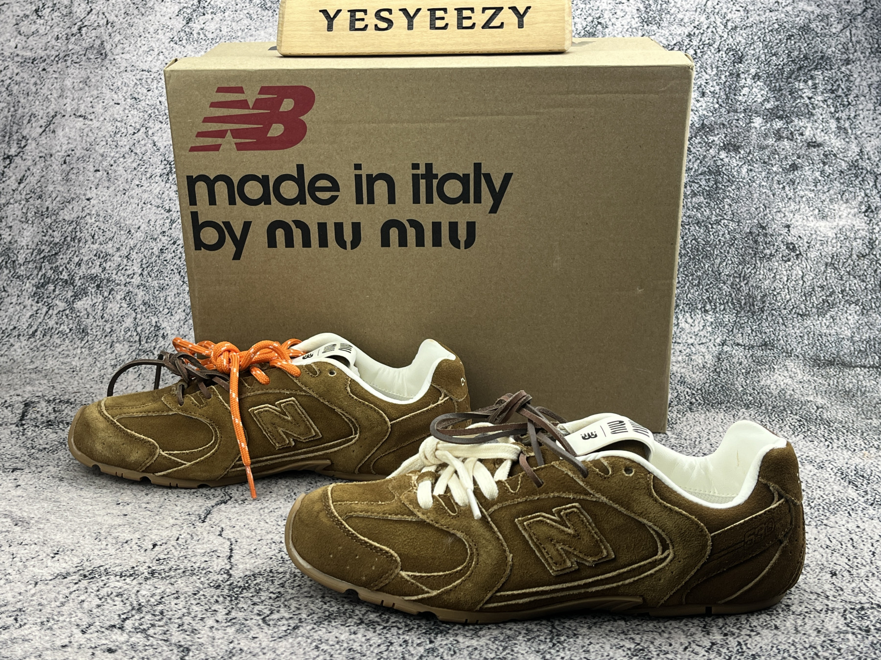 ua m1v m1v x new Ba1an*e 530 sl suede sneakers