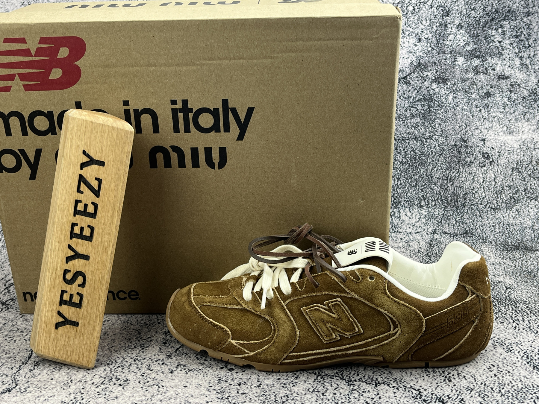 ua m1v m1v x new Ba1an*e 530 sl suede sneakers