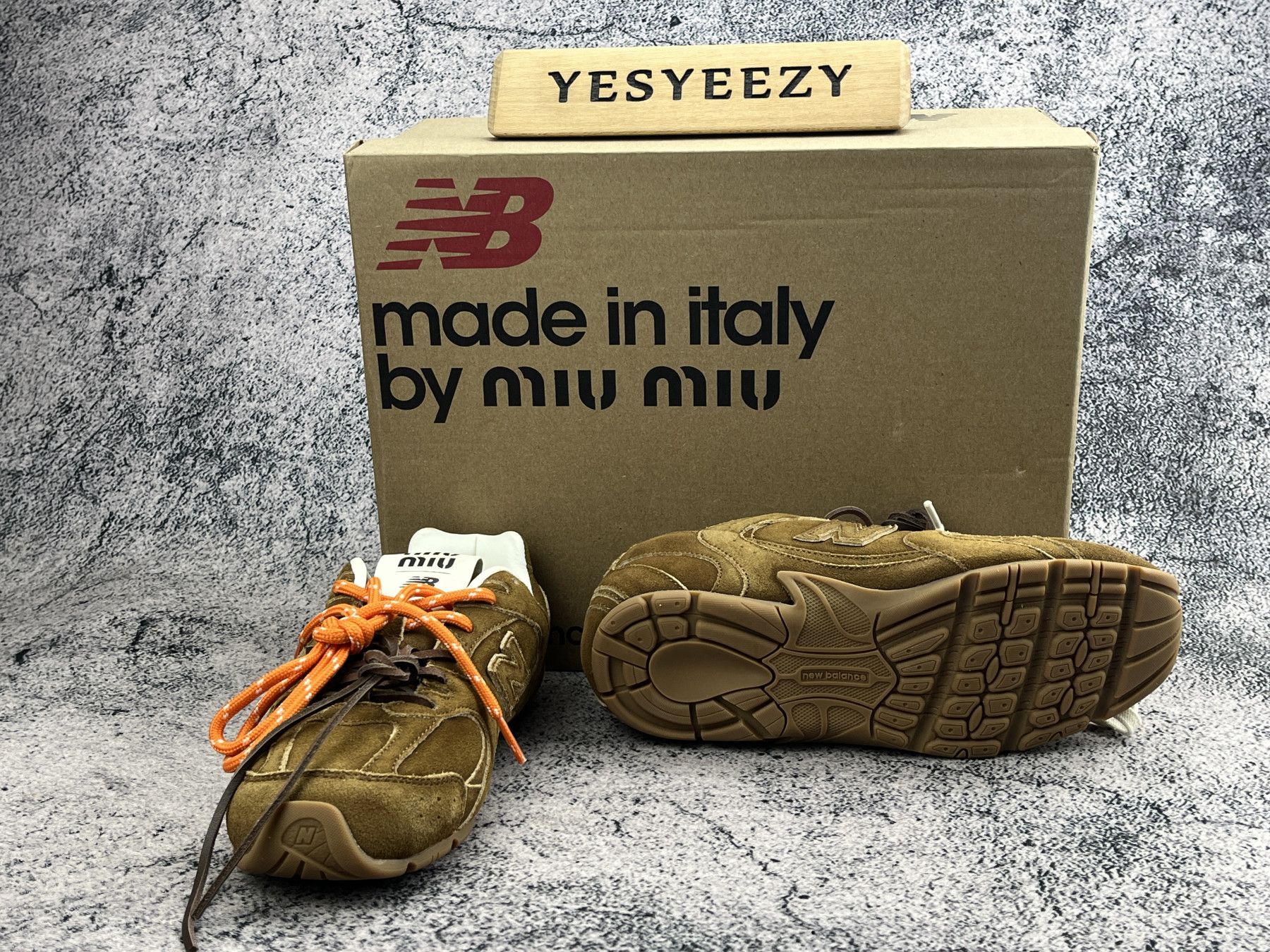 ua m1v m1v x new Ba1an*e 530 sl suede sneakers