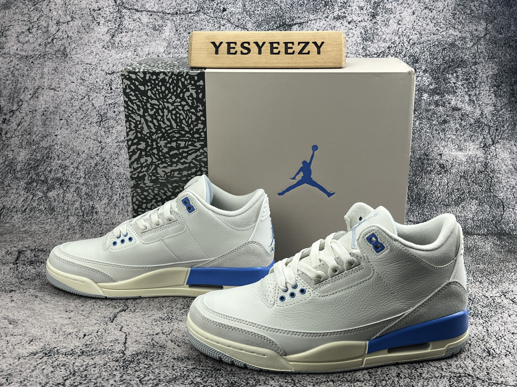 UA Jordan 3 Retro