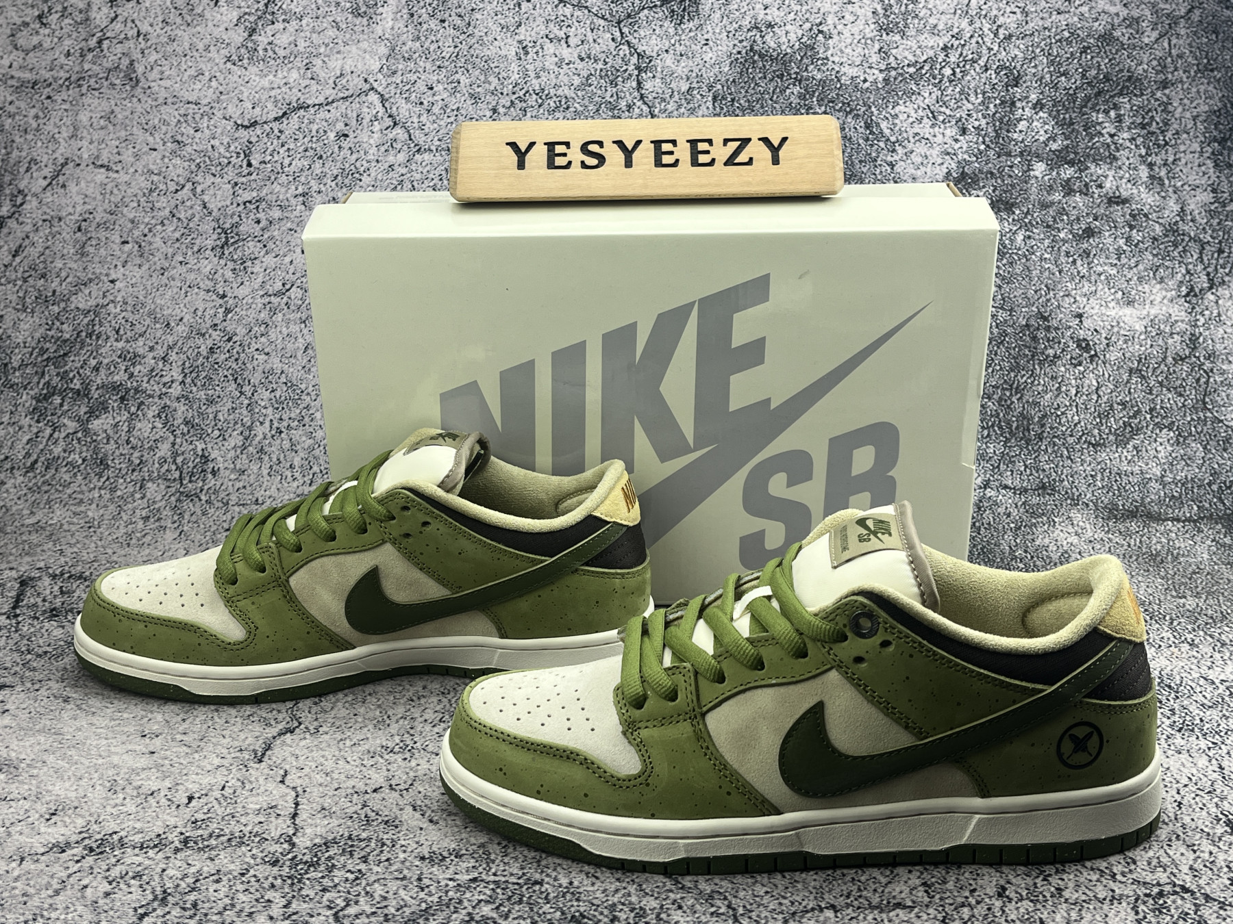 UA Nike SB Dunk Low