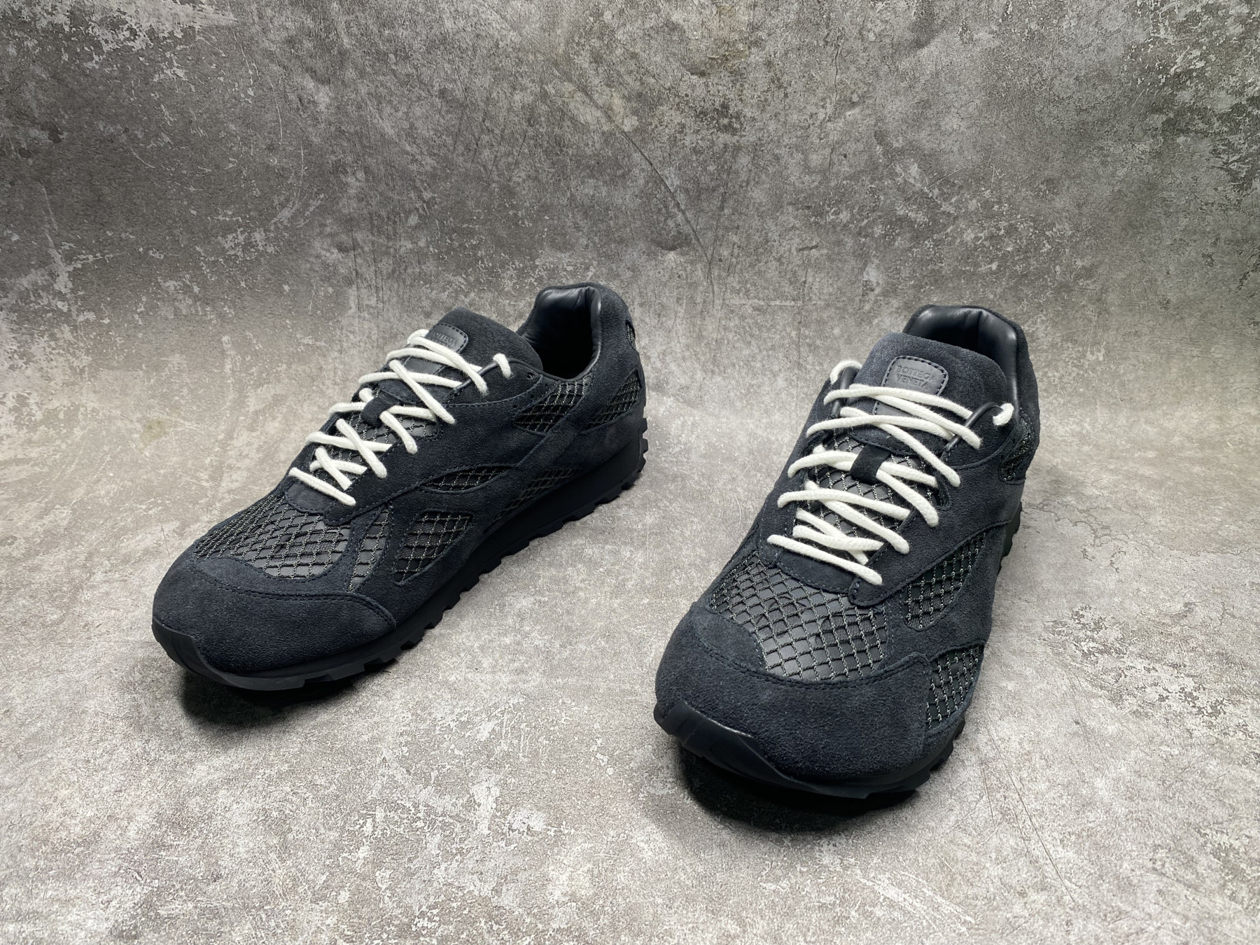 UA B0tt*ga Ven*ta Orbit Sneaker