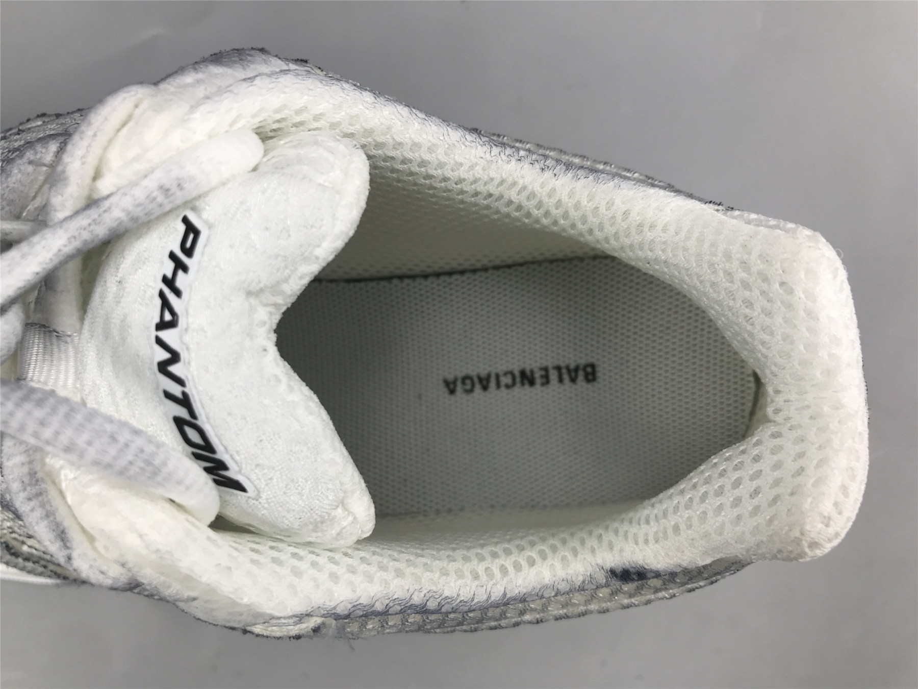 ua phanT0m sneaker white