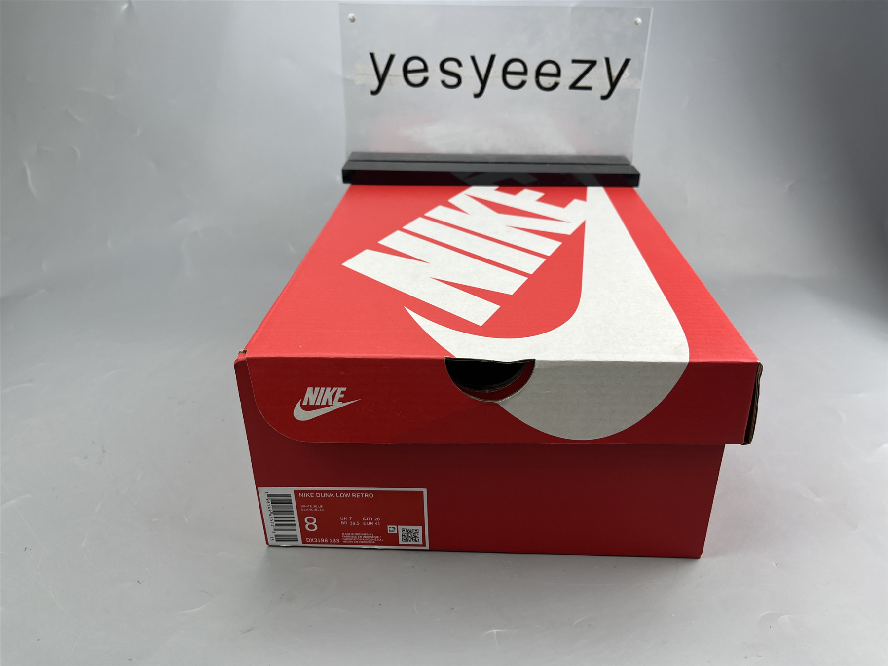 UA NIKE DUNK LOW SE 