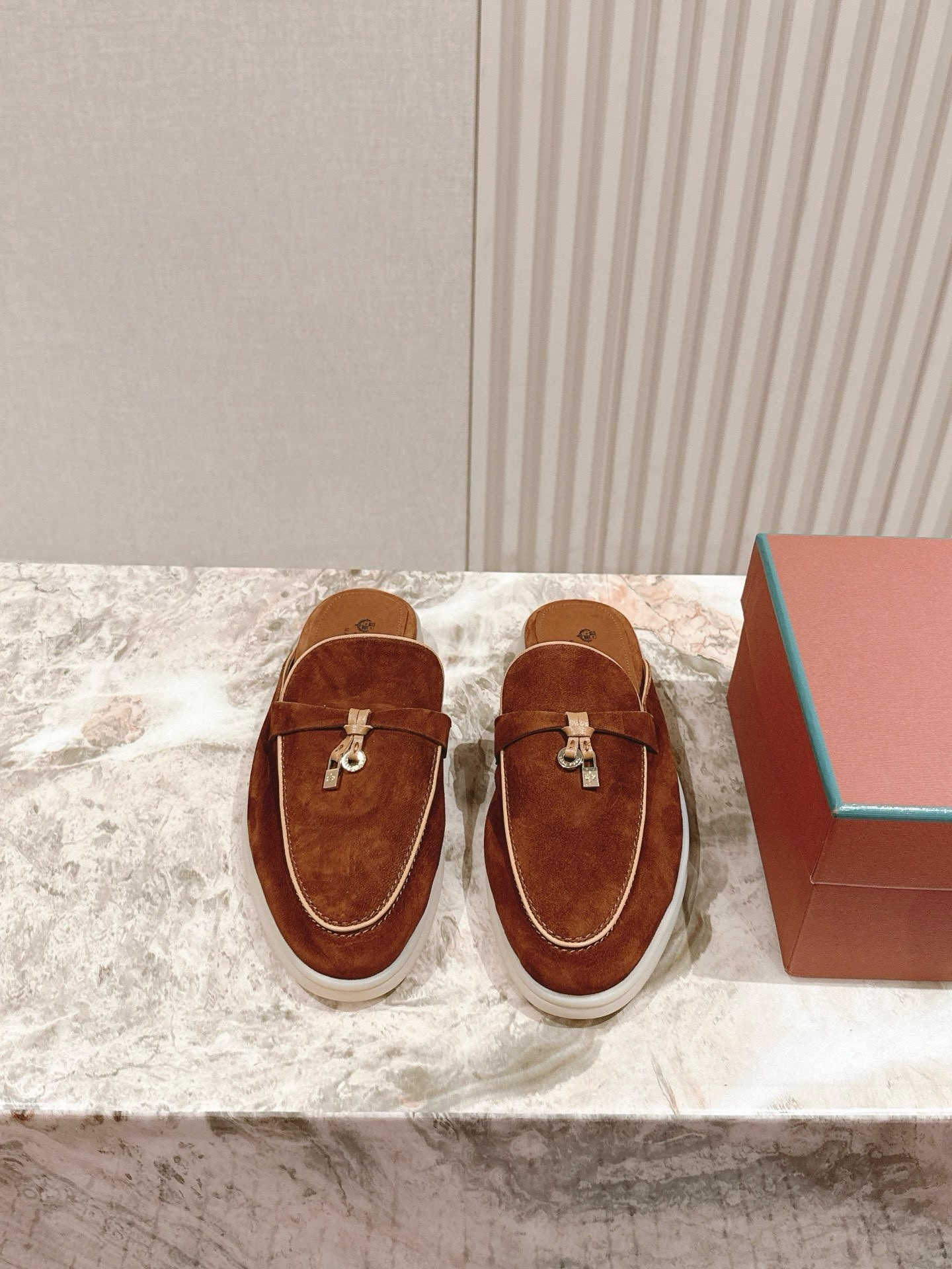 UA L0r0 P1ana Babouche Charms Walk Loafers