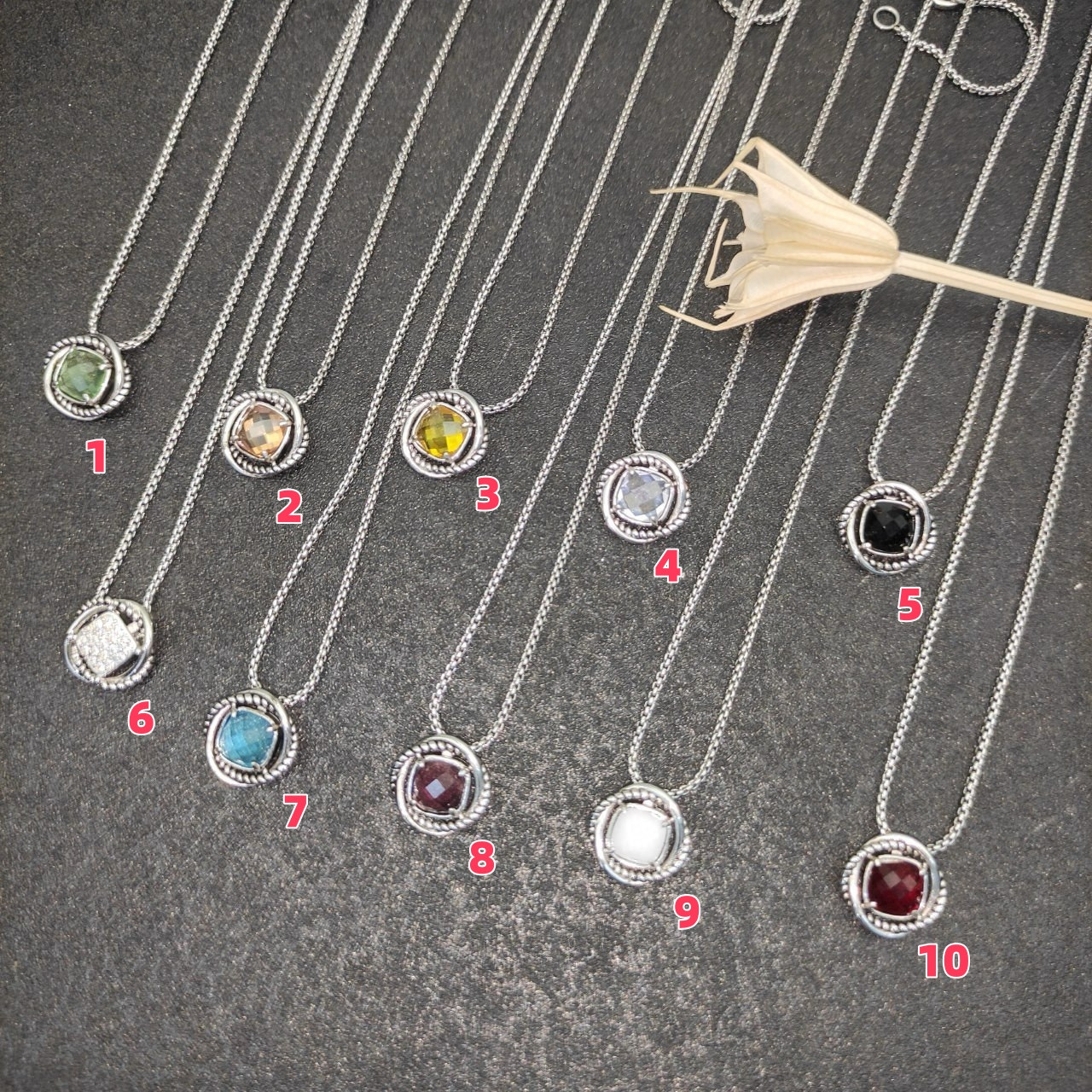 dau1d Yvrm*n square d1am0nd necklace(main stone 7mm, chain thickness 1.5mm, length 45+5cm delay chain)