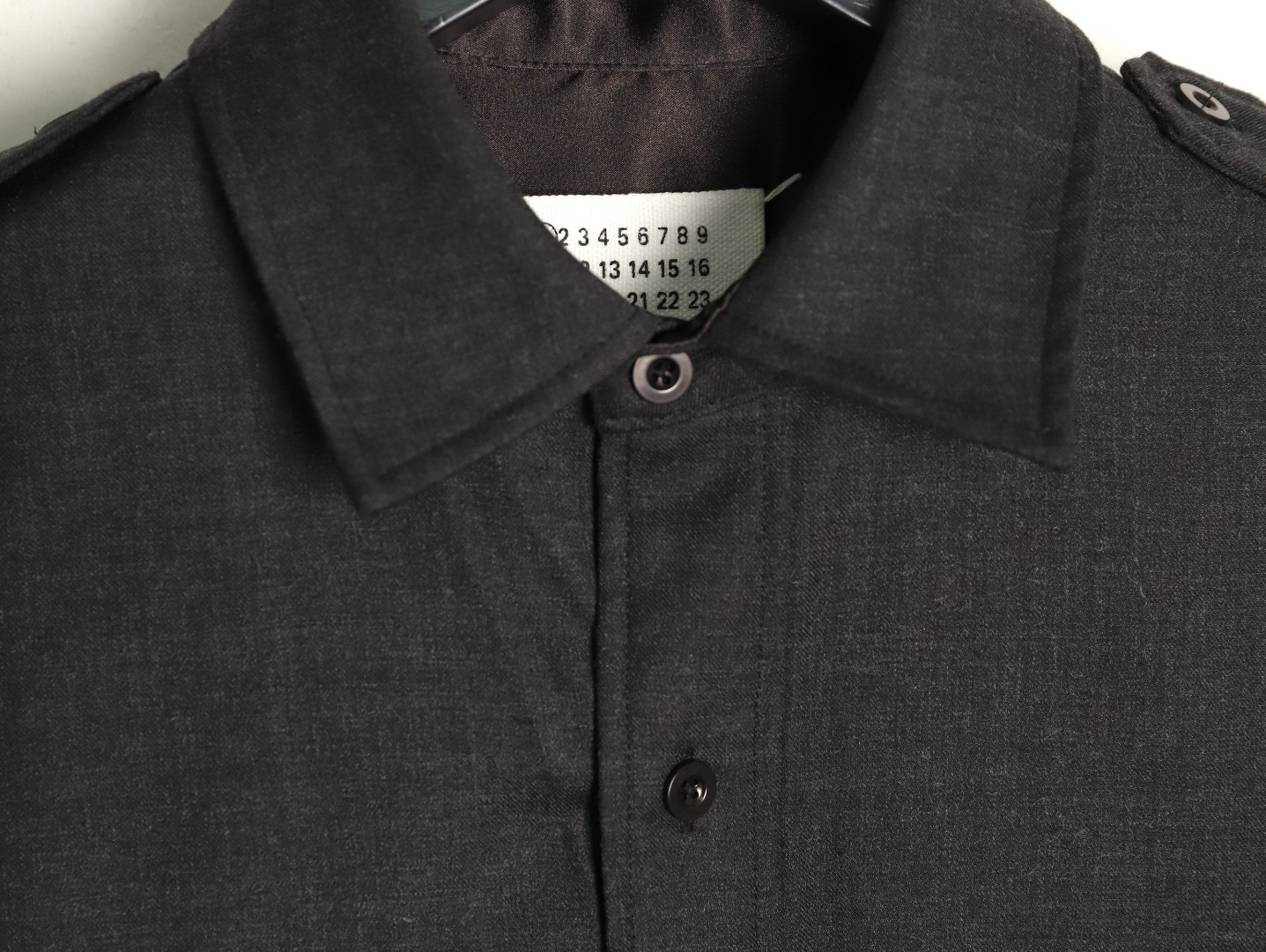 ma1s0n Marg*e1a long-sleeved shirts