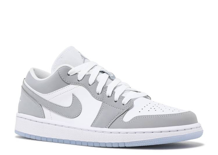 UA WMNS AIR JORDAN 1 LOW
