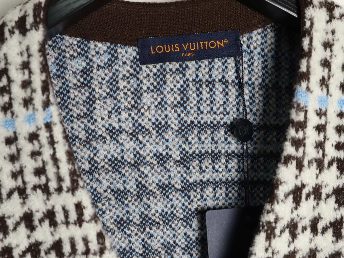 l0vis Vvtt0n knitting cardigan