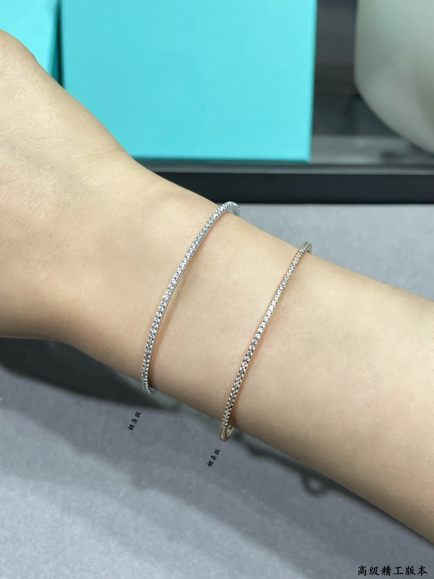 Mes1kaa thin row of d1am0nds bracelet with chain link