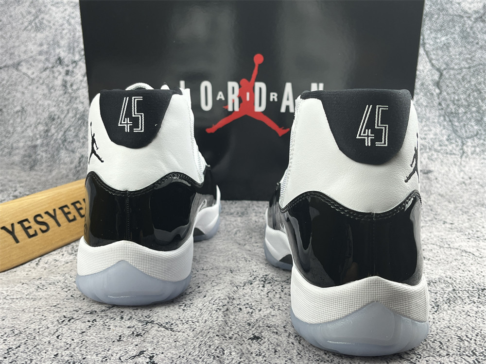 UA AIR JORDAN 11 RETRO 